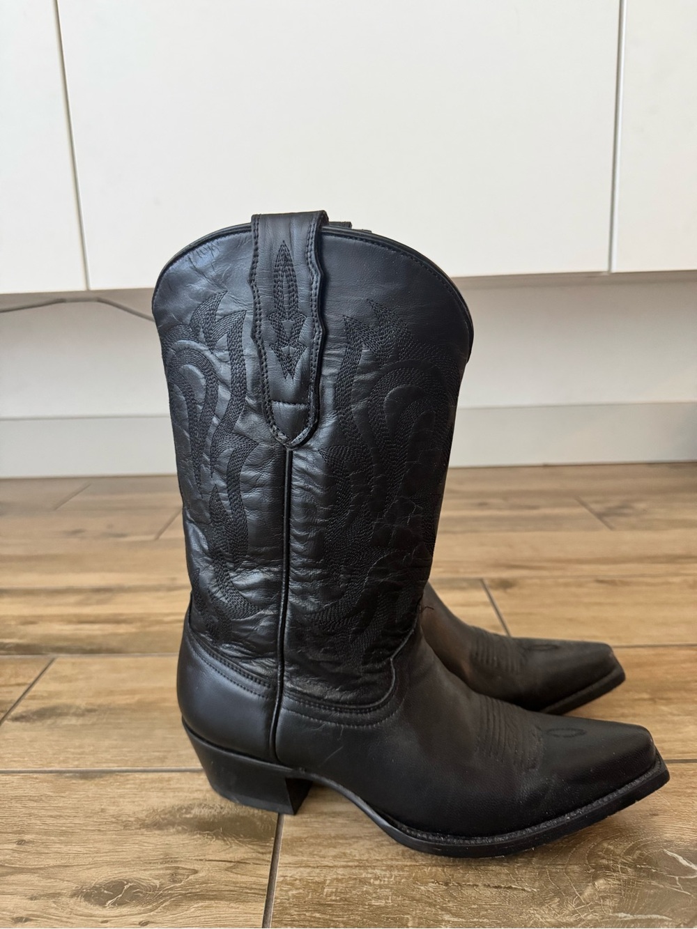 Shyanne Black Cowboy Boots